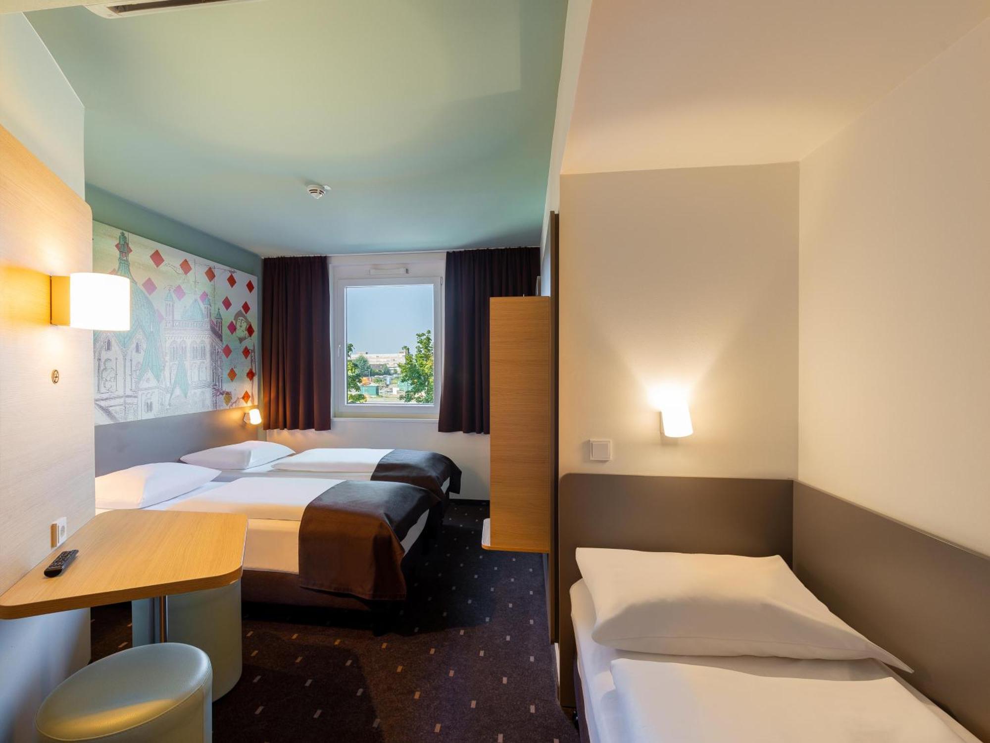 B&B Hotel Нойс Экстерьер фото