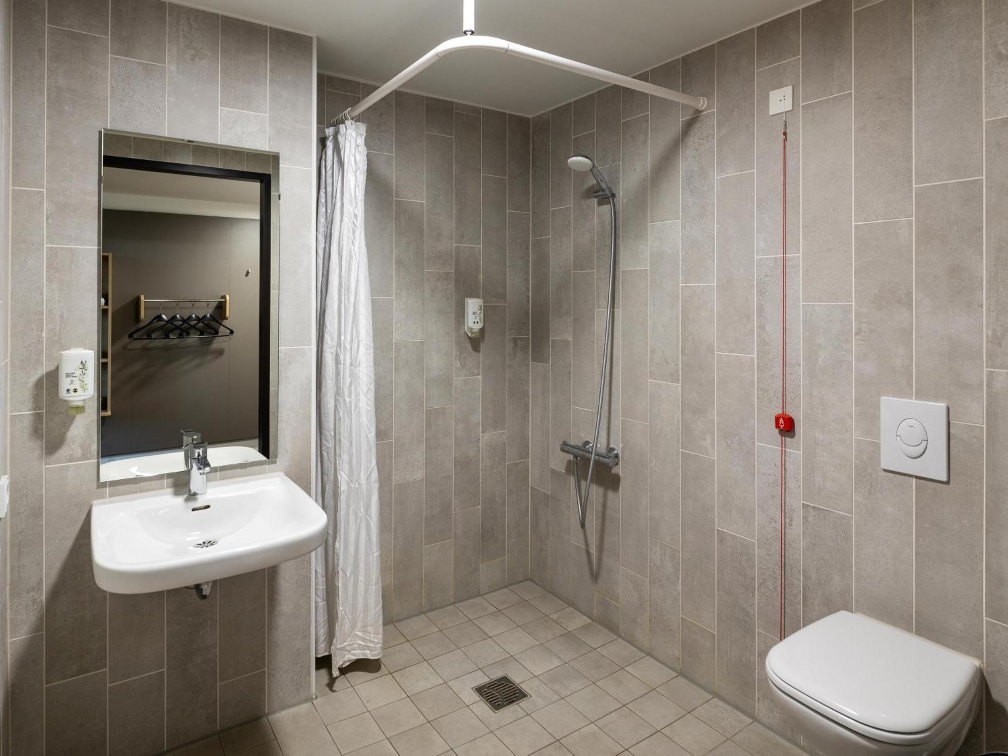 B&B Hotel Нойс Экстерьер фото